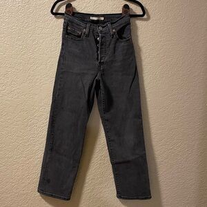 Levis Ribcage Straight Ankle Jeans